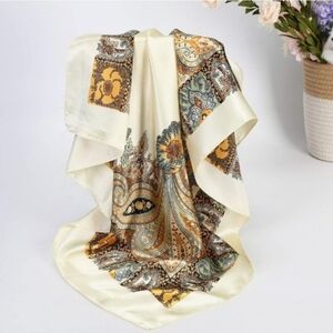 Elegant Ivory Paisley Scarf
